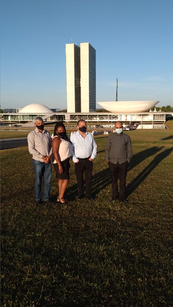 REPRESENTANTES DO LEGISLATIVO DE CLARO DOS POÇÕES ESTÃO EM BRASILIA EM BUSCA DE RECURSOS PARA O MUNICÍPIO.